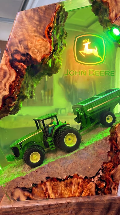 John Deere 8240 (PRE-ORDER)